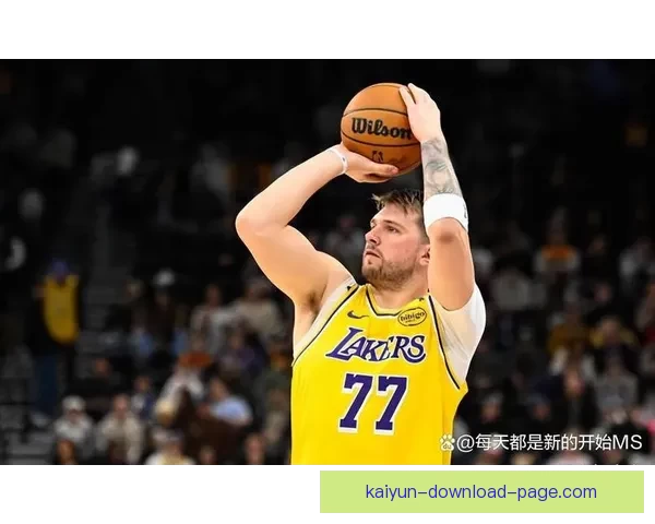 林书豪解析东契奇进攻特点偏爱左侧单打与标志性后撤步技巧