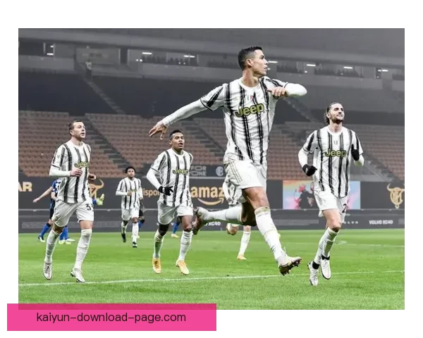 国米球迷看台拉横幅力挺巴斯托尼昂首前行兄弟并肩共渡风雨守护荣耀之路